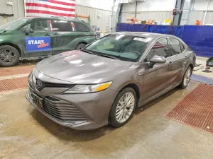 2018 TOYOTA CAMRY
