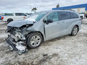 2023 TOYOTA SIENNA