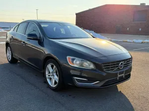 2015 VOLVO S60