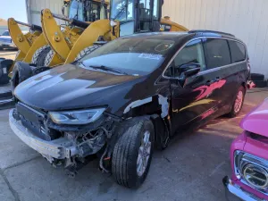 2022 CHRYSLER PACIFICA