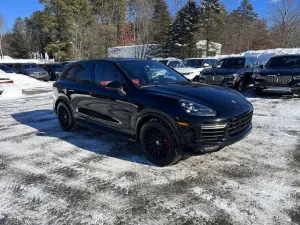 2016 PORSCHE CAYENNE