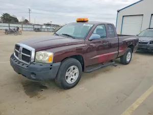 2005 DODGE DAKOTA