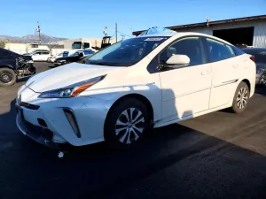 2019 TOYOTA PRIUS