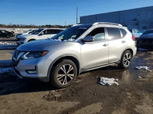 2017 NISSAN ROGUE