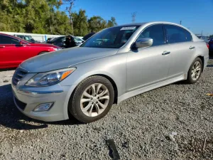 2013 HYUNDAI GENESIS