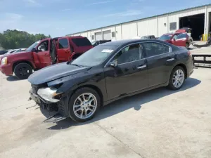 2011 NISSAN MAXIMA