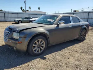 2010 CHRYSLER 300