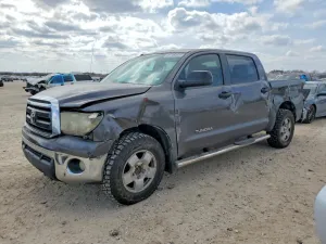 2011 TOYOTA TUNDRA