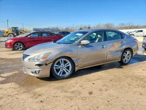 2015 NISS ALTIMA