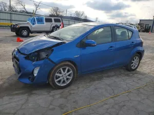 2016 TOYOTA PRIUS