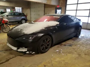 2020 TESLA MODEL S