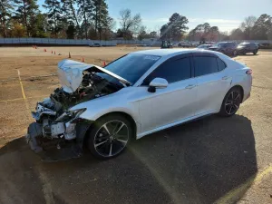 2020 TOYOTA CAMRY