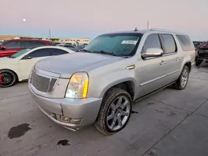 2011 CADILLAC ESCALADE