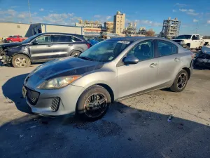 2013 MAZDA 3