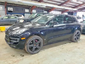 2015 PORSCHE MACAN