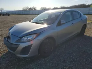 2011 MAZDA 3