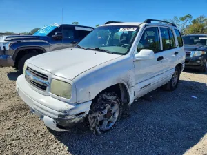 2003 CHEVROLET TRACKER
