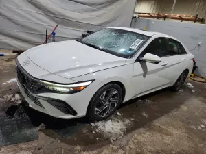 2024 HYUNDAI ELANTRA