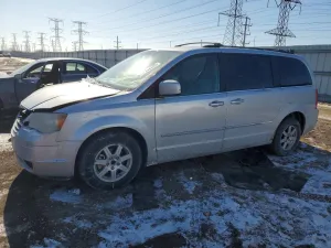 2010 CHRYSLER MINIVAN