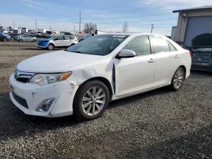 2013 TOYOTA CAMRY