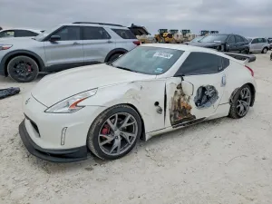 2015 NISS 370Z