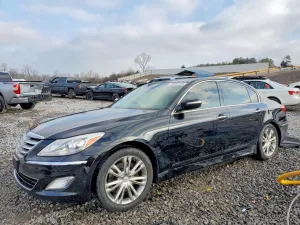 2013 HYUNDAI GENESIS