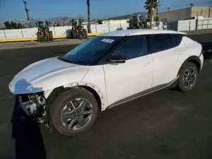 2025 KIA EV6 LIGHT