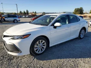 2024 TOYOTA CAMRY