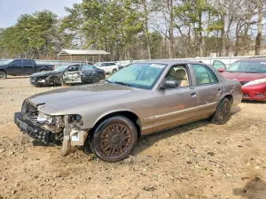2005 MERCURY GRMARQUIS