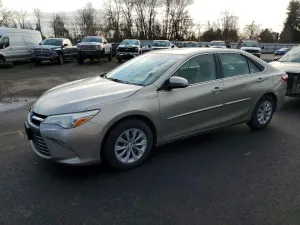 2016 TOYOTA CAMRY