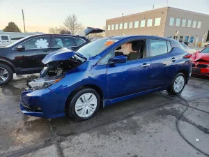 2025 NISSAN LEAF