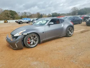 2014 NISS 370Z