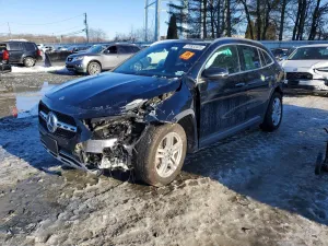 2023 MERCEDES-BENZ GLA-CLASS