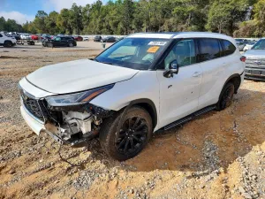 2021 TOYOTA HIGHLANDER