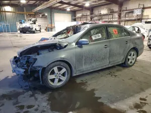 2011 VOLKSWAGEN JETTA