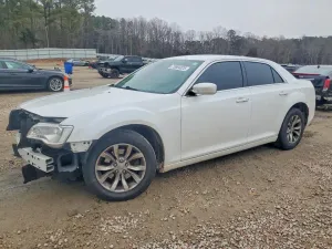 2016 CHRYSLER 300