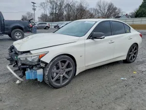 2015 INFINITI Q50