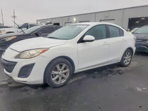 2011 MAZDA 3