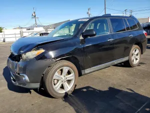 2013 TOYOTA HIGHLANDER