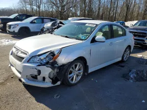 2013 SUBARU LEGACY