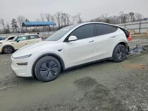 2026 TESLA MODEL Y