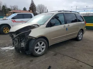 2006 TOYOTA SIENNA