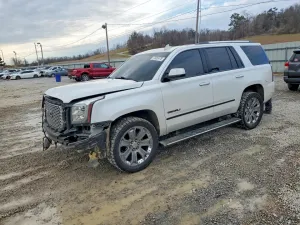 2017 GMC YUKON