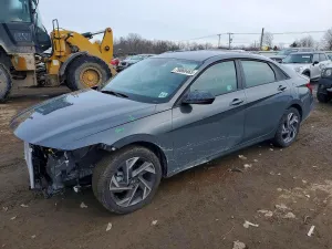 2025 HYUNDAI ELANTRA