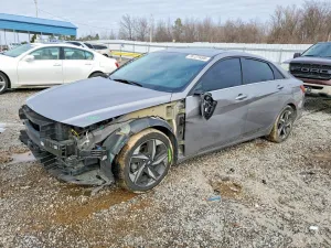 2022 HYUNDAI ELANTRA