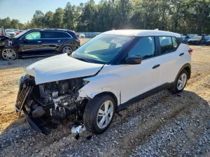 2025 NISSAN KICKS PLAY