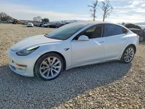 2018 TESLA MODEL 3
