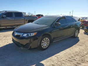 2014 TOYOTA CAMRY