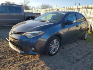 2015 TOYOTA COROLLA