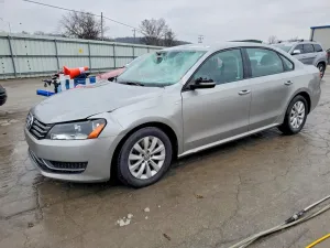 2013 VOLKSWAGEN PASSAT